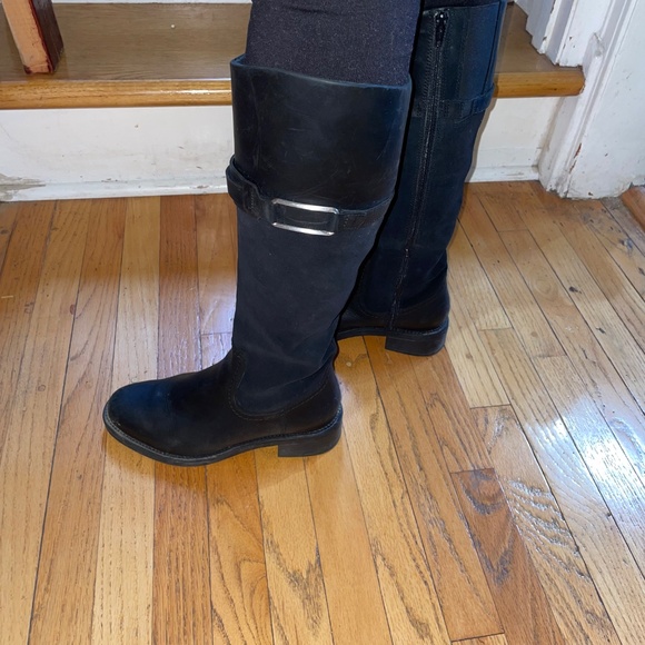 Ladies tall black boots - Picture 2 of 9